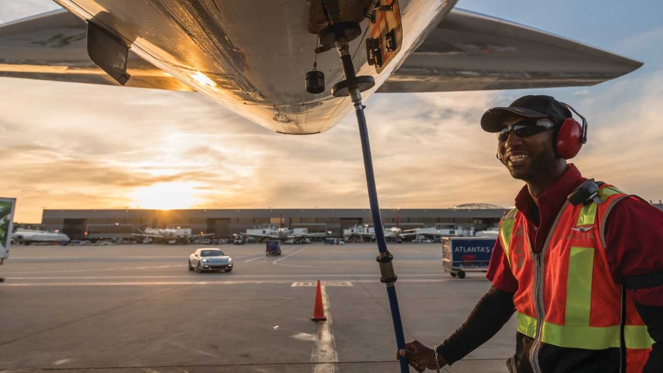 Delta Announces Significant Pay Raises and $500 Million Investment in Employees
