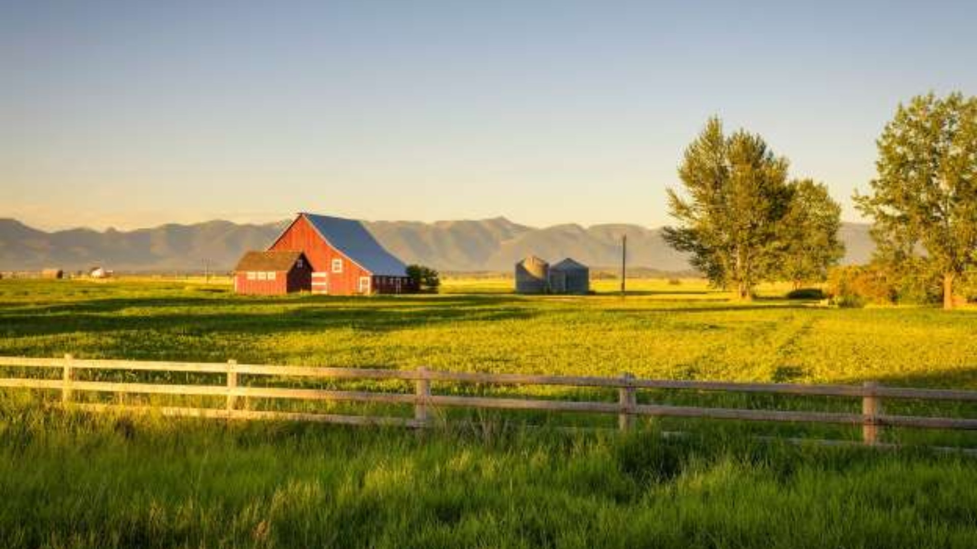 Moving to the countryside. Штат Монтана ранчо. Ферма штат Монтана. Штат Монтана деревни. Монтана сельское хозяйство штат.