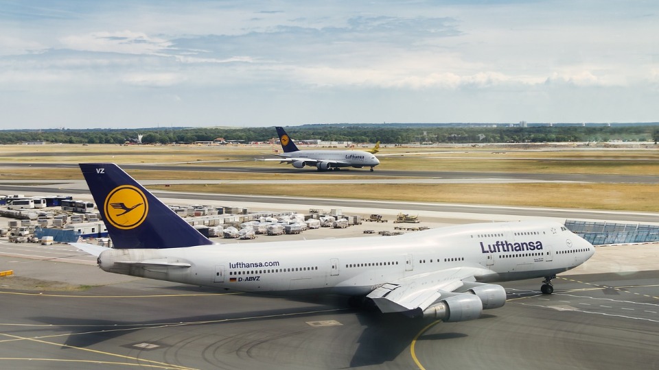 Lufthansa - Extending Its First-Class Long-Distance Flights