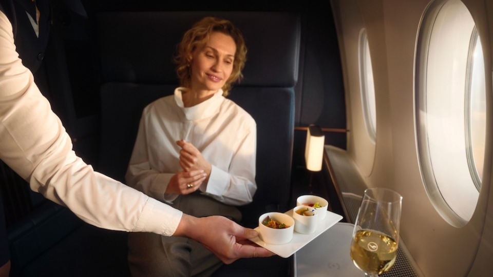 Lufthansa launches new premium onboard experience &ldquo;FOX&rdquo;