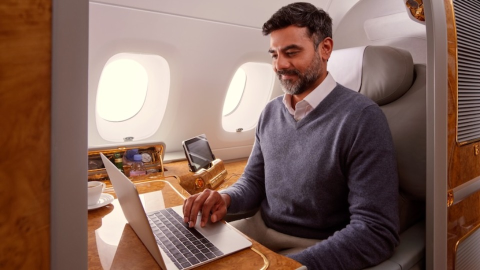 Emirates Installs Starlink Wi-Fi on Its First A380