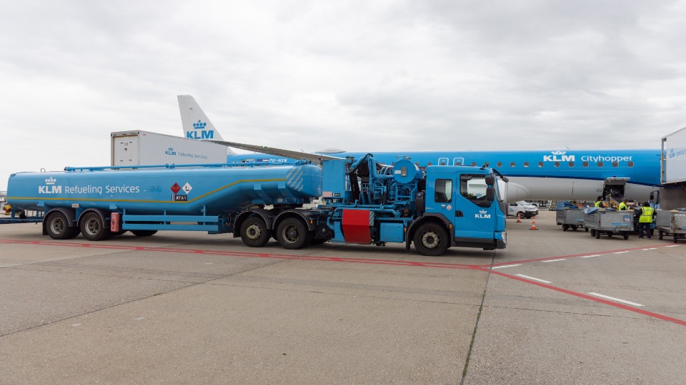 KLM Flies Amsterdam to Hamburg on Synthetic Kerosene Blend