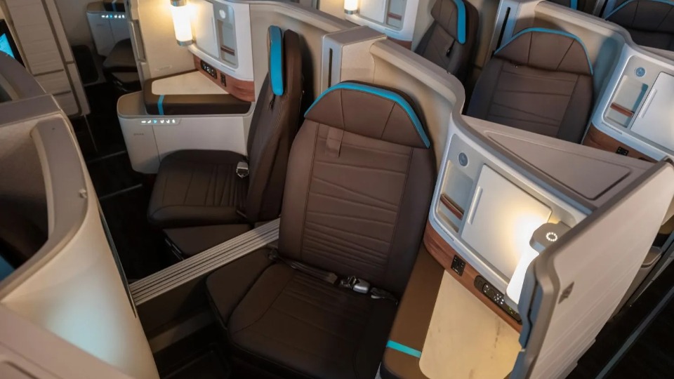 New Unified Cabin Options Announced by Alaska and Hawaiian Airlines for 2026 Travel Integration