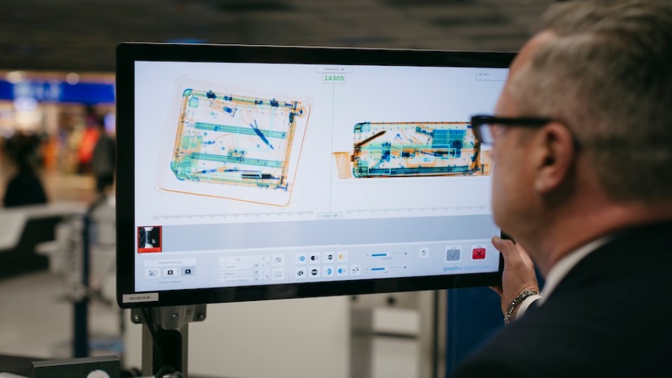 Frankfurt Airport Debuts AI-Powered Prohibited Item Detection