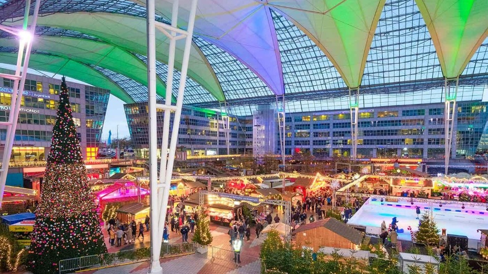 Munich Airport Celebrates 25 Years of Its Christmas & Winter Market