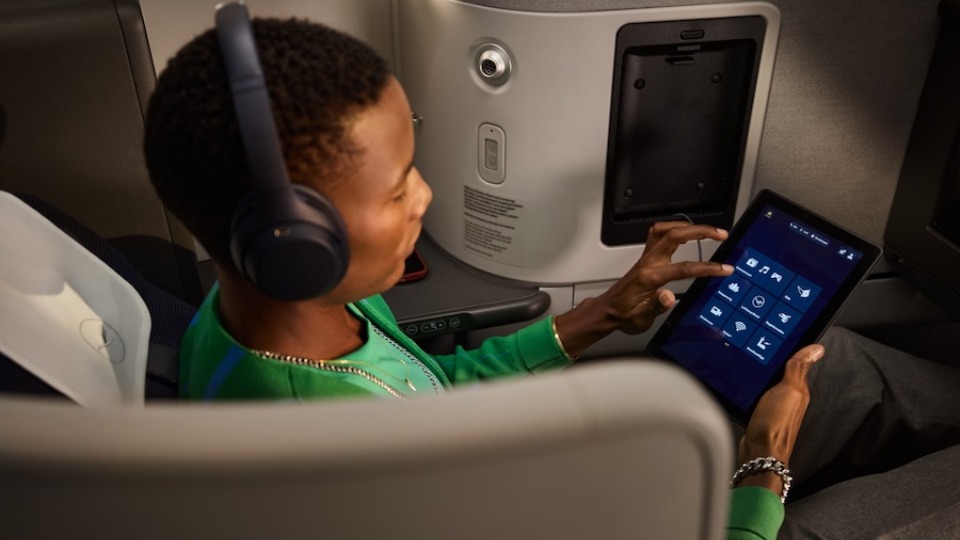 Lufthansa Opens Booking for New Business Seats on 787-9