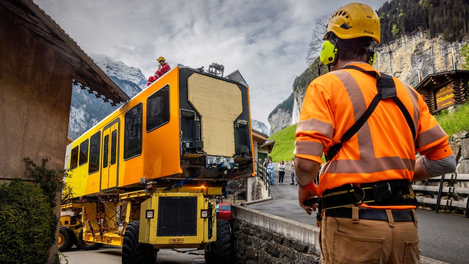 Stadler Delivers Modern Trains for Lauterbrunnen-Mürren Railway
