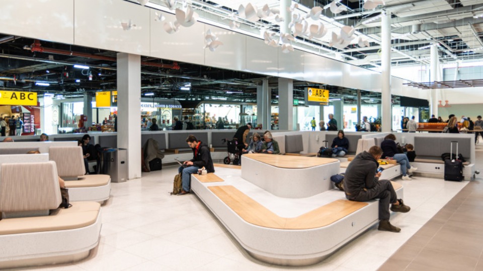 Schiphol Proposes Freezing 2026 Airline Charges to Maintain Affordability