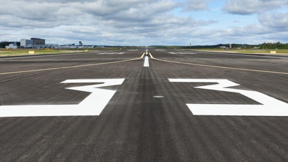 Helsinki Airport Runway 2 Reopens After Renovation