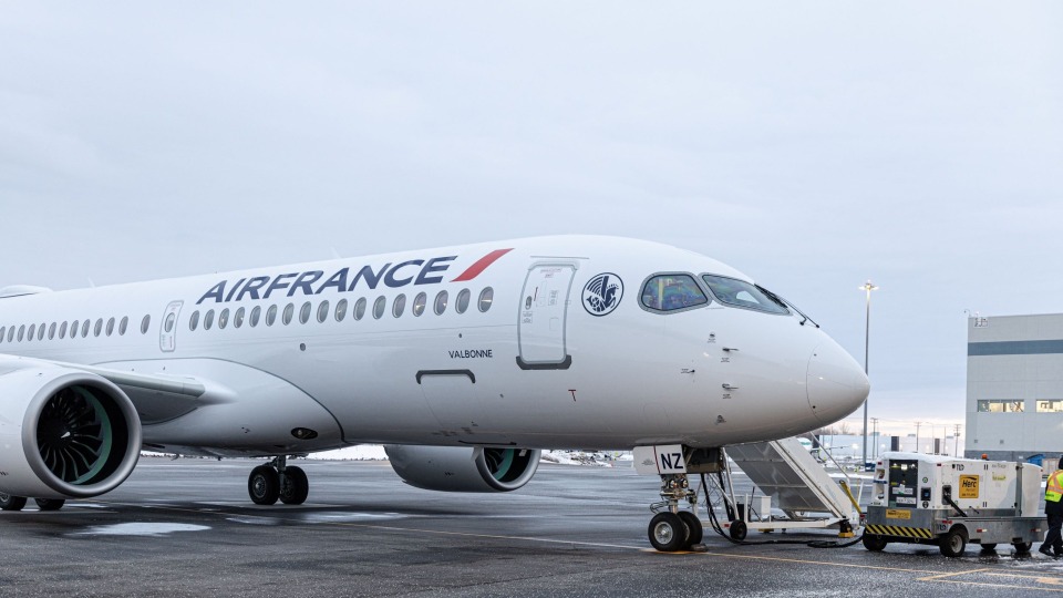 Air France Welcomes 50th A220 and 40th A350