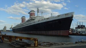 Historic, rusting ocean liner could be restored to luxury
