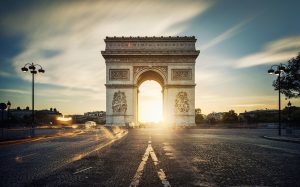 France urges for help with dropping tourism sector
