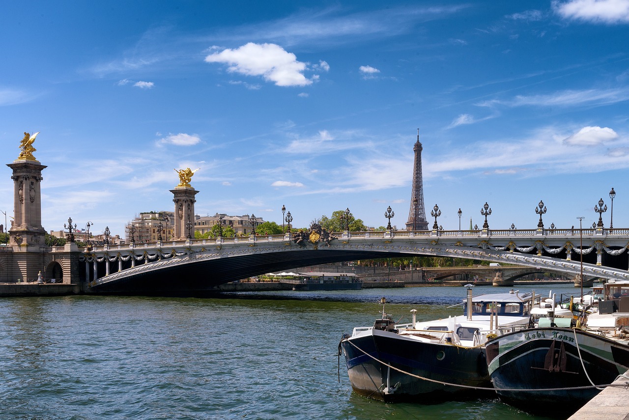 Paris Tourists To Be Allowed To Go Swimming In The Seine