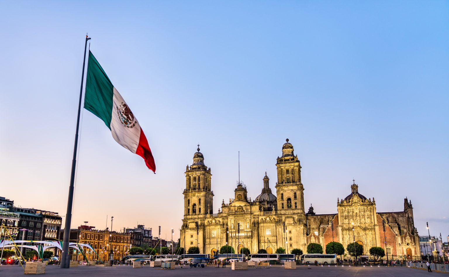 Smoking Prohibition in Mexico Effects Hotels, Beaches, and Other Public Places