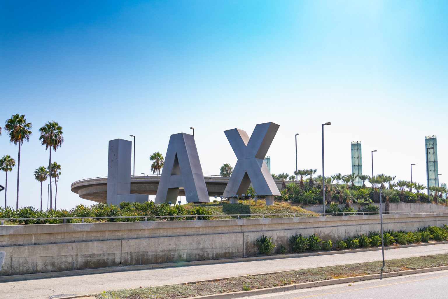 LAX Bans Plastic Bottles