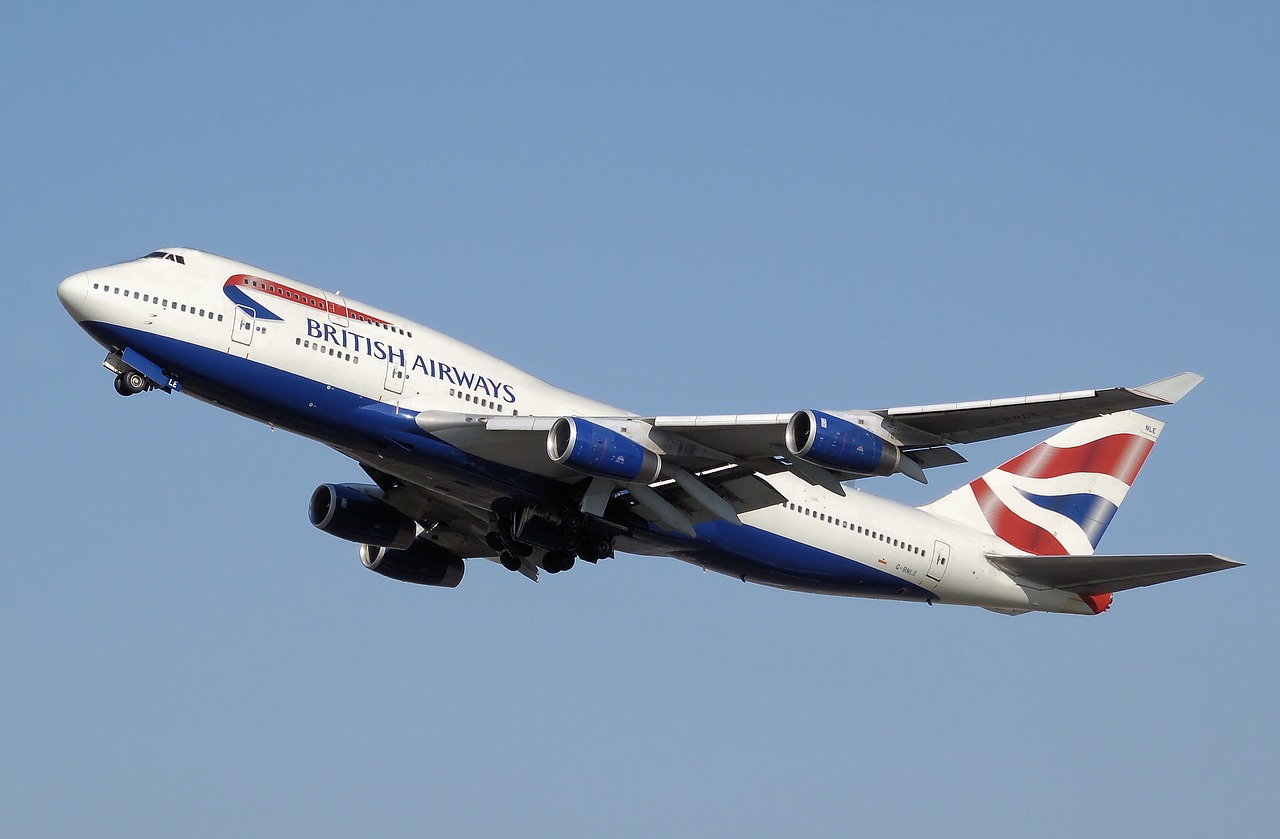 British Airways apologizes for passenger fright after oxygen masks were deployed mid-flight