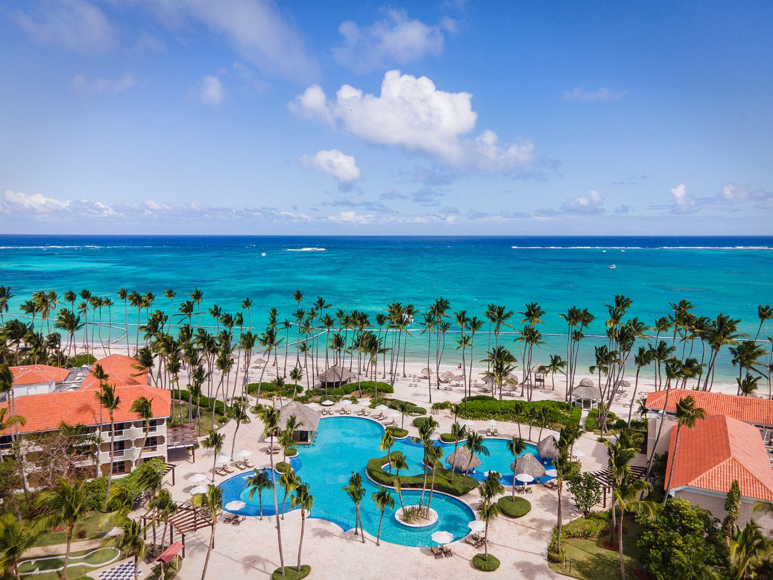 Playa Hotels & Resorts Unveils a Transformed Wyndham Alltra Vallarta After Extensive Renovation