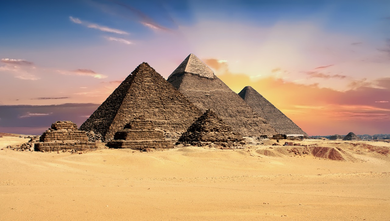 Egypt set to establish tourism programs for COP27 attendees