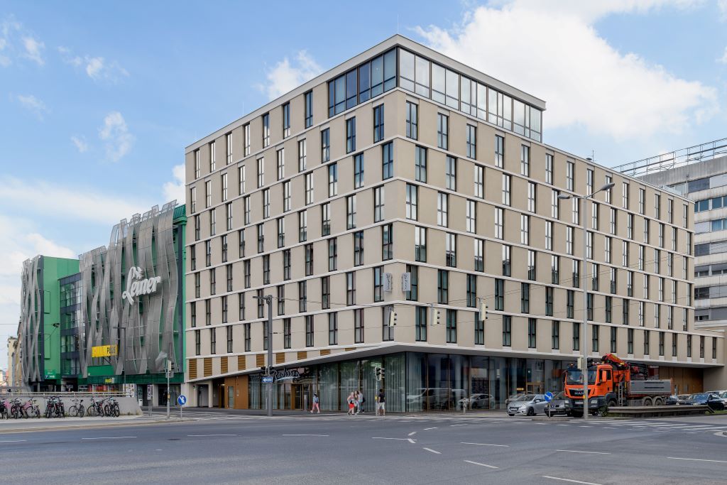 Radisson Hotel Graz Opens, Introducing the Upscale Radisson Brand to Austria