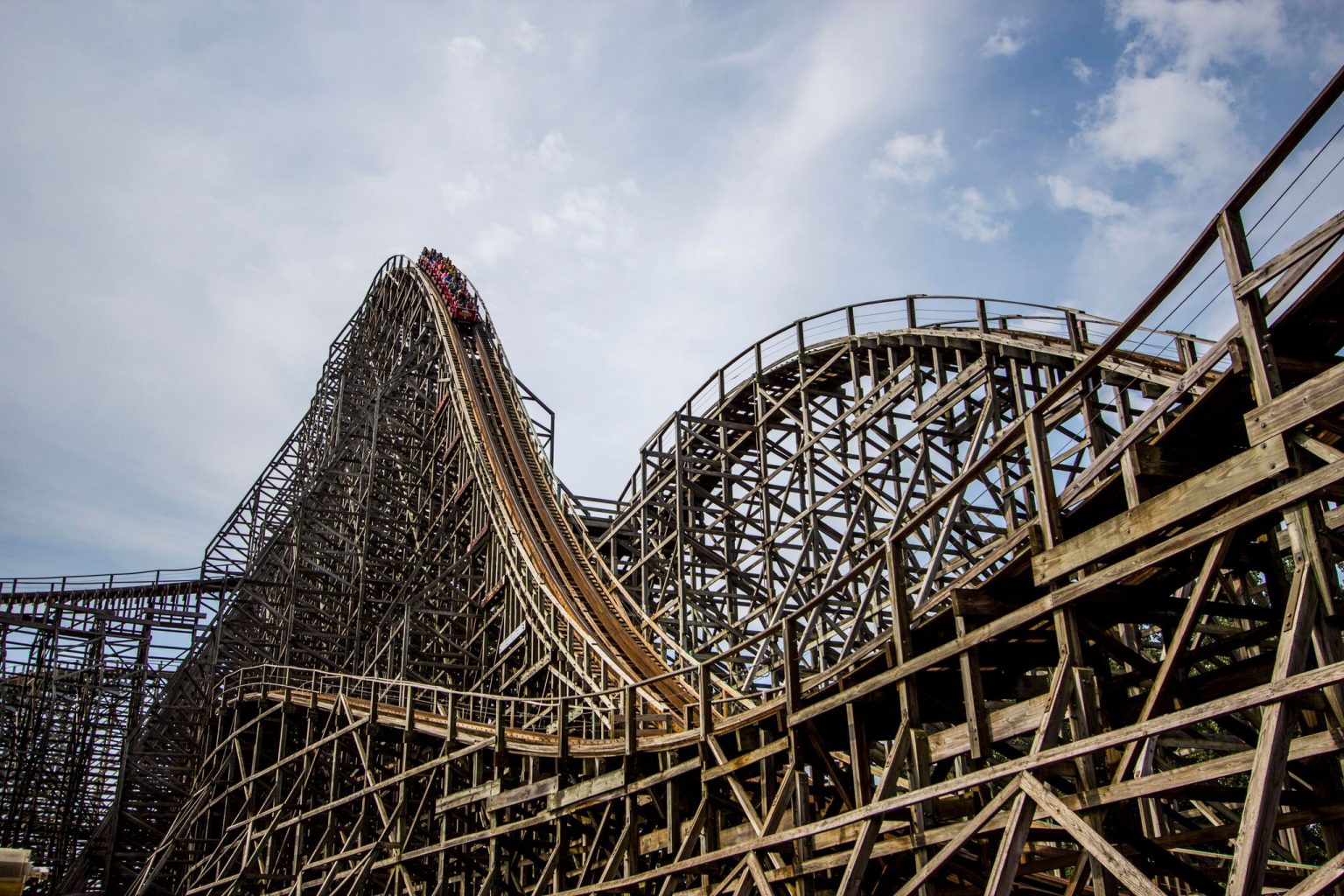 Roller Coaster stuck in 90-degree heat due to power outage