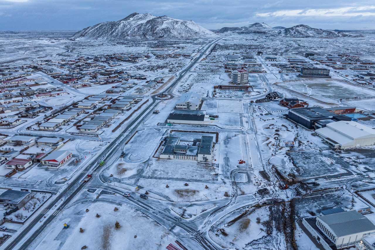 Iceland downgrades volcano threat level