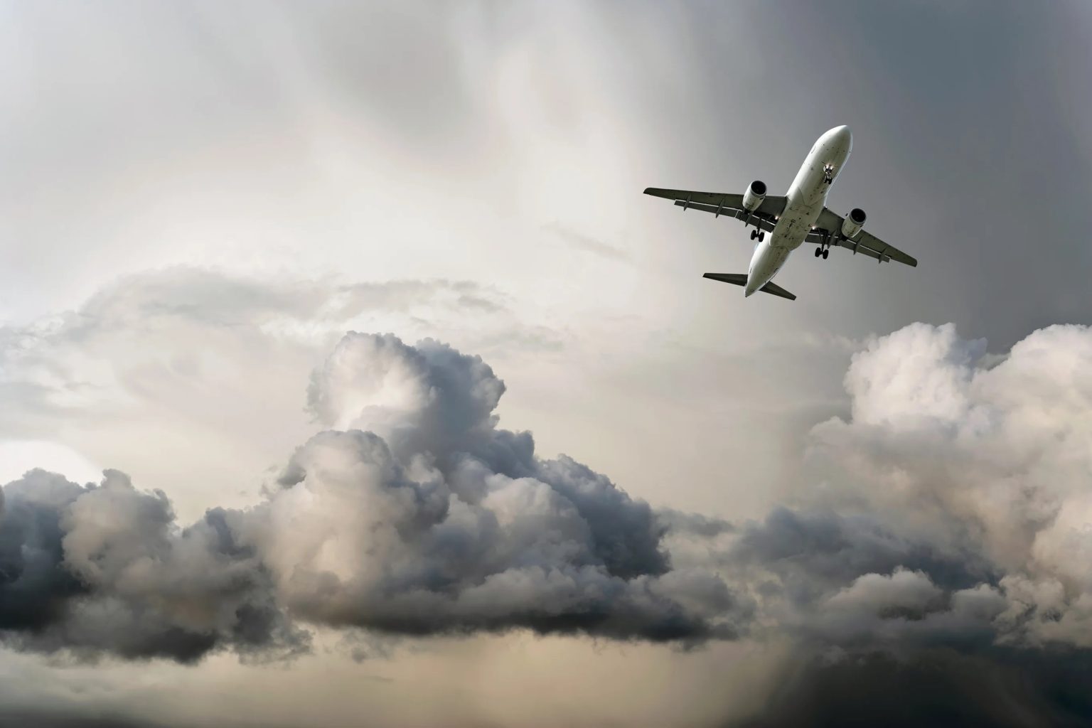 New Study Reveals Doubling of Turbulence Due to Climate Change Over the Past 40 Years