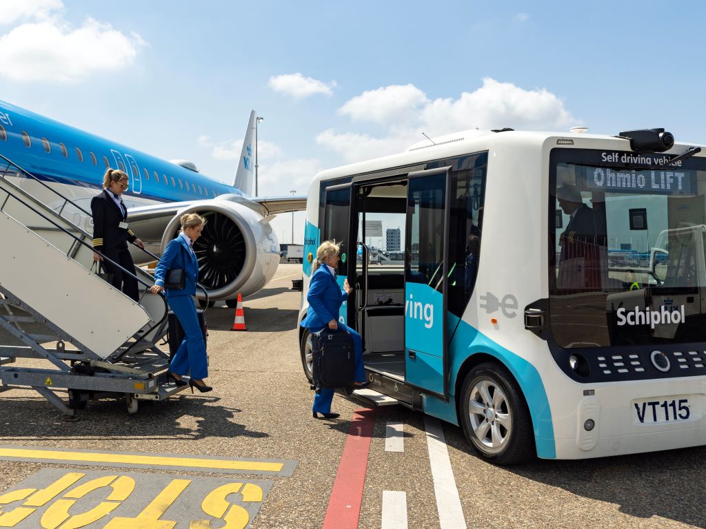 Schiphol and KLM Test Self-Driving Shuttle Service for Flight Crew