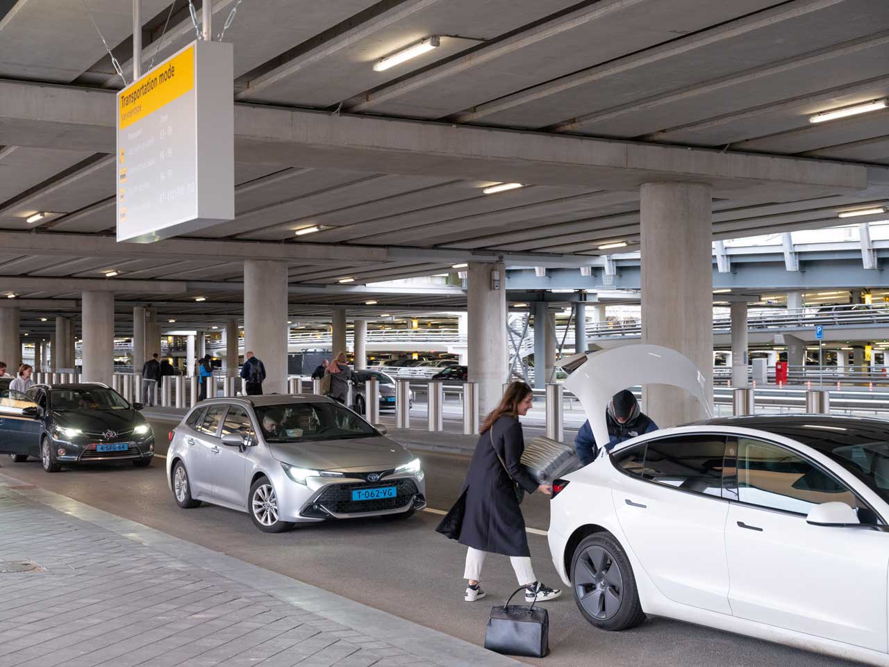 Schiphol Unveils New Taxi App Pickup Point Near Terminal