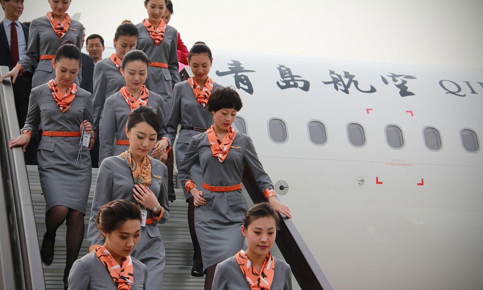 China Faces Difficulties in Replacing Flight Attendants