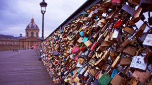 Paris launches an operation against the “love locks”