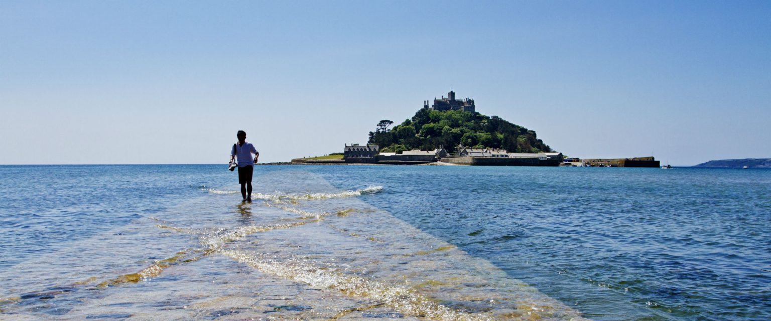 Job Opening Cornwall, England Offers Free Beach House Accommodation