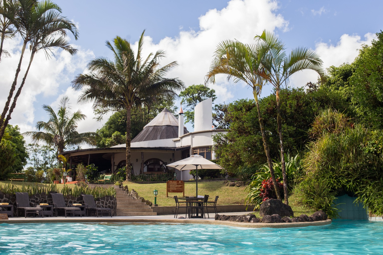 Hilton debuts in the Galapagos Islands