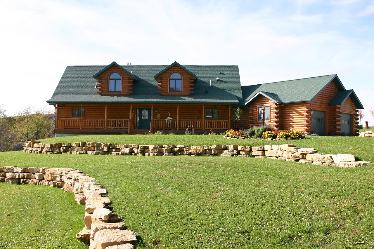 Independent Lodgings Trend Now Competes with Franchise Hotel