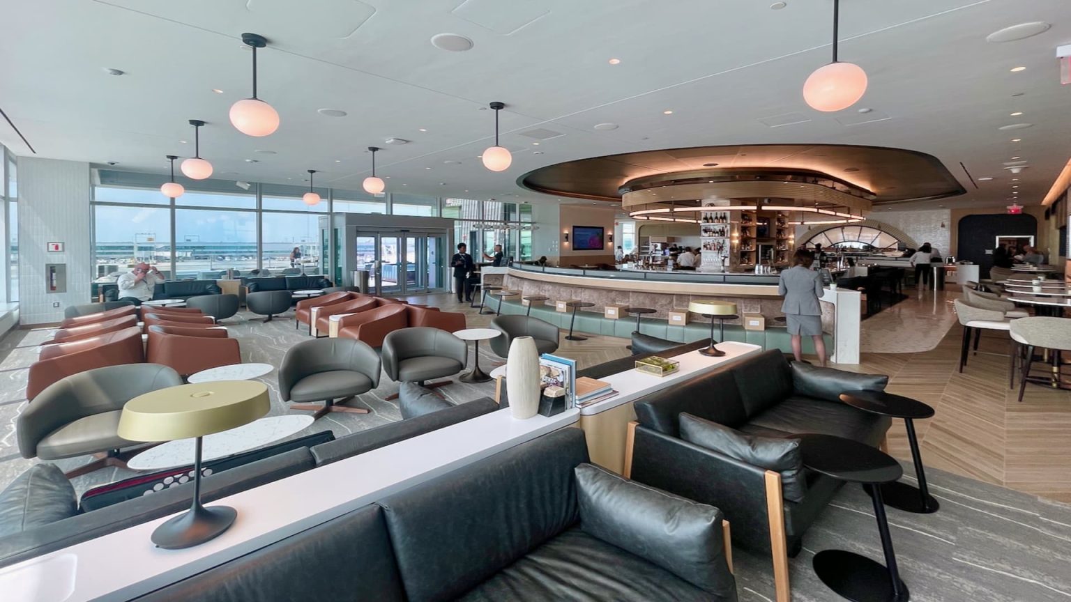 Premium Delta Airlines Lounge at JFK, LAX and BOS to Further Make Airport Experience Comfortable