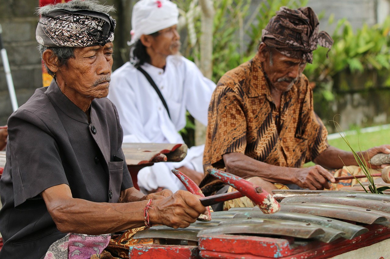Bali Residents Worn Out By Rude Visitors