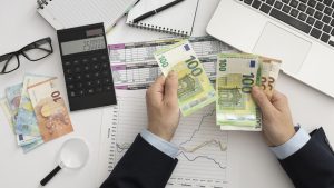 Portugal Offers €2,800 Salary to Attract Brazilian Doctors for Skilled Immigration