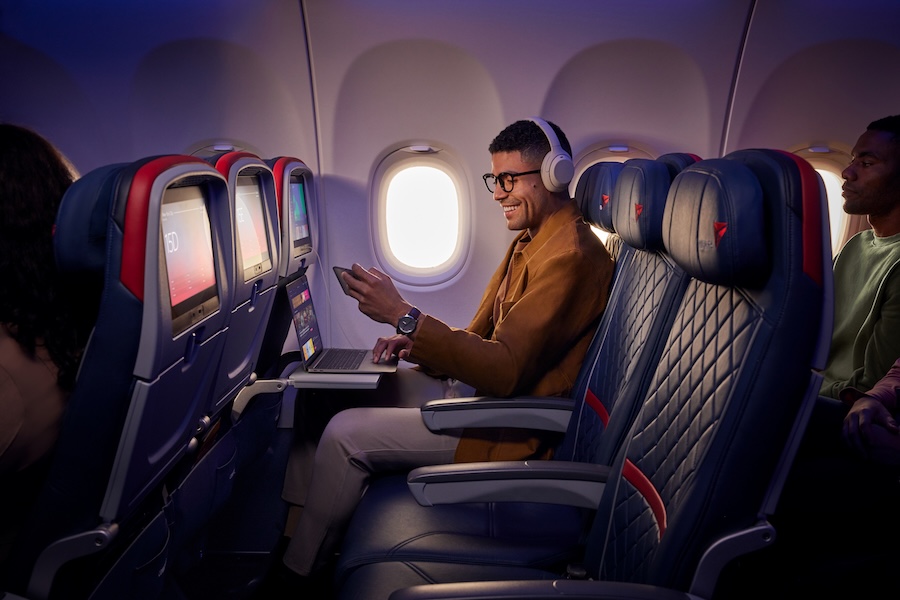 Delta Partners With FOX One to Stream Live Sports Inflight