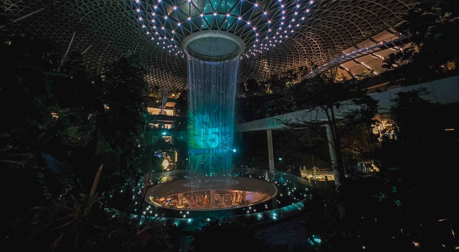 Jewel Changi Airport Marks 5th Anniversary with Thriving Visitor Growth and Special Events