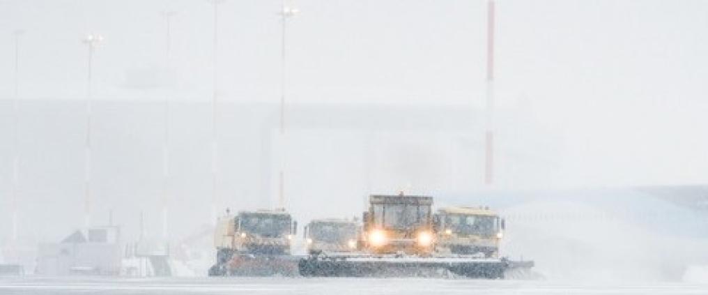 Winter Weather Disrupts Flights at Helsinki Airport on April 23, 2024