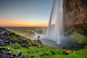 Alaska Airlines to Launch Nonstop Flights to Reykjavík in 2026
