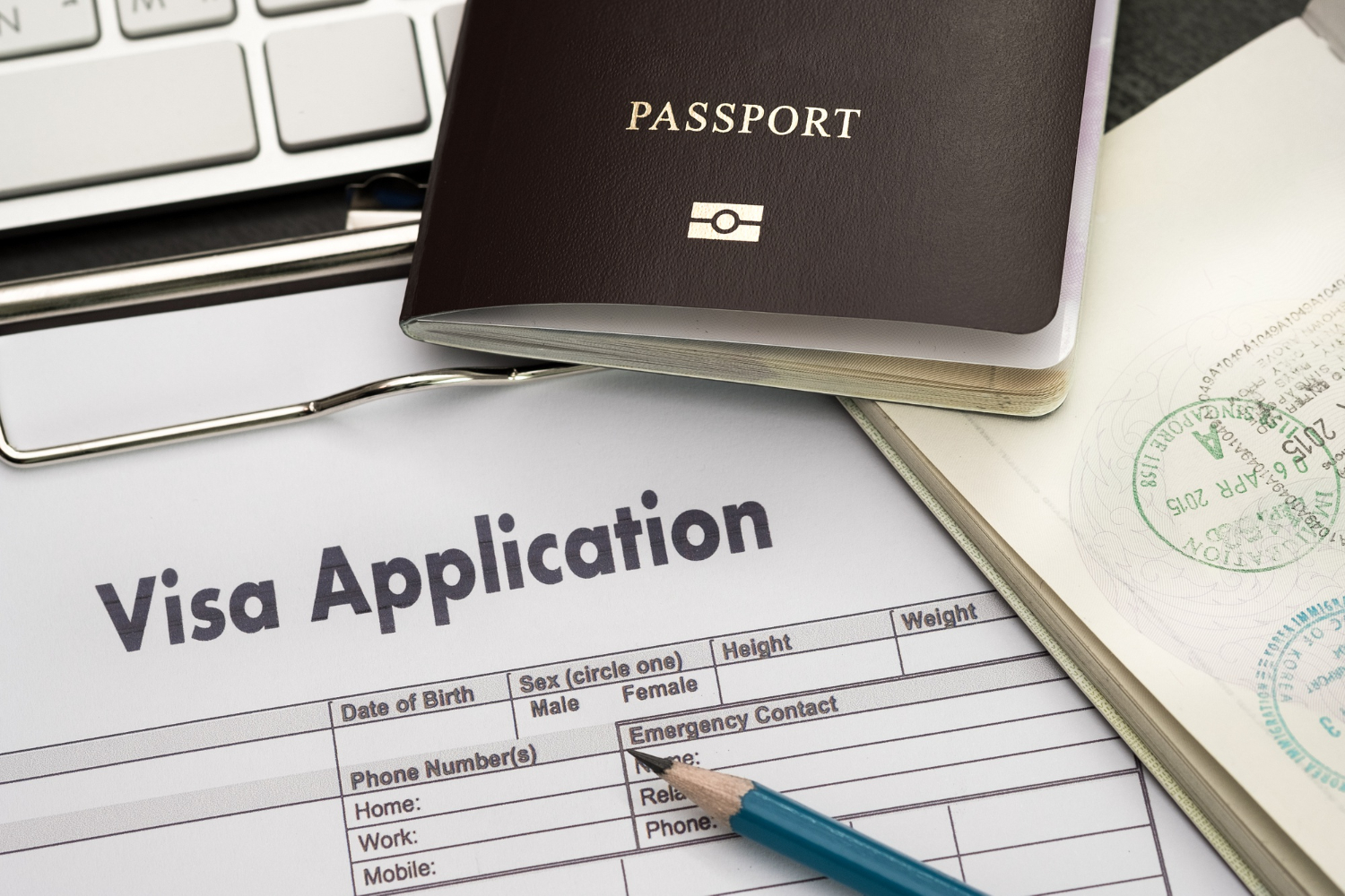 India Stops Issuing Visas To Canadian Citizens