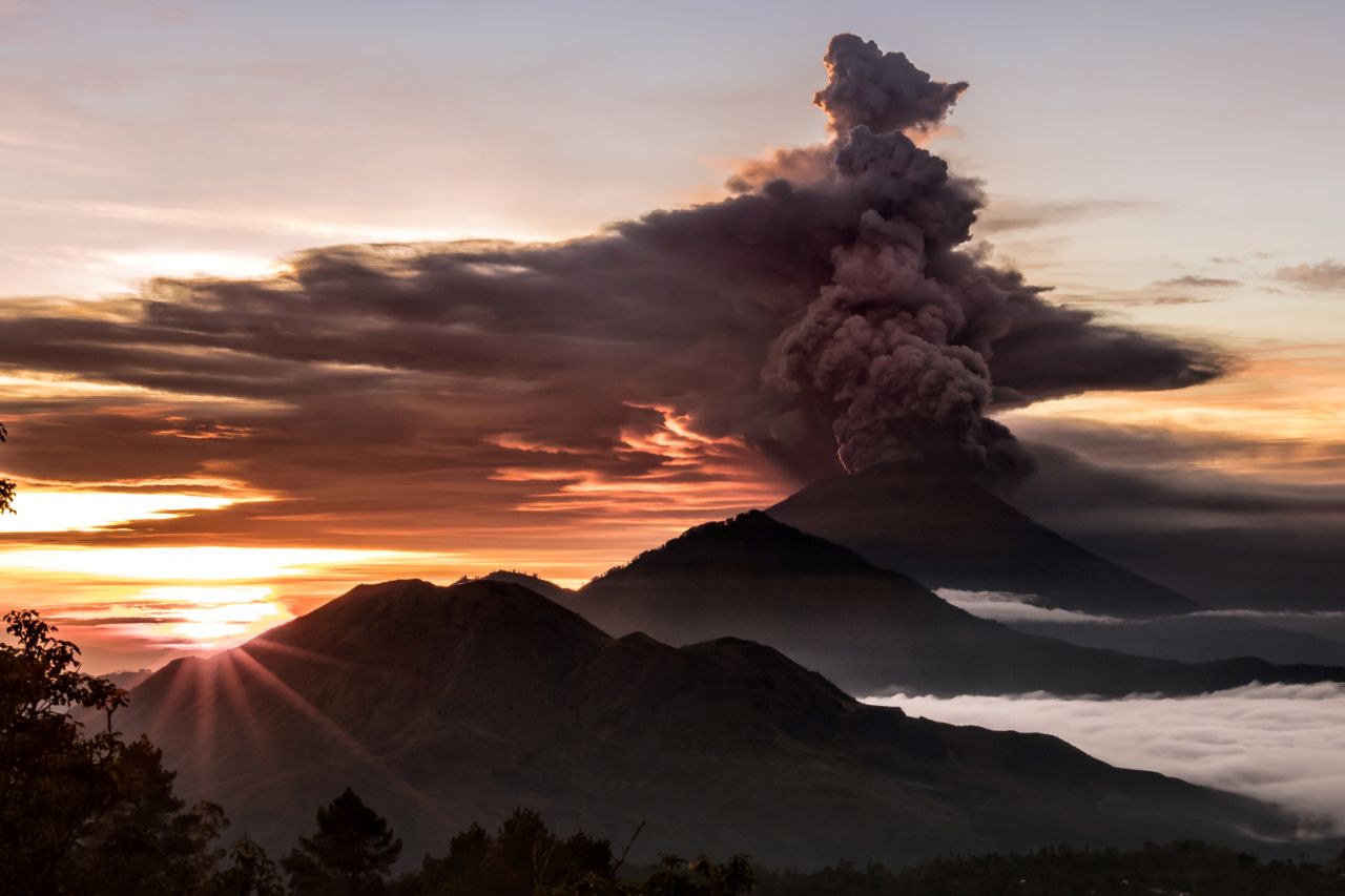 Mount Agung is on the point of a major eruption