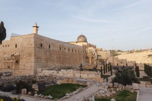 Tourism Slumps in Jerusalem and Bethlehem During Israel-Hamas Conflict