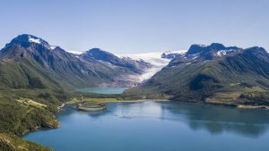 Six Senses to manage Svart