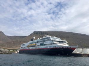 Norwegian cruise ship remains in North Sea following storm, power outage