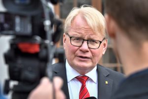 Swedish Defence Minister to help Ukraine
