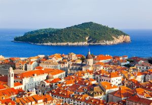 Dubrovnik aims to considerably decrease cruise tourism