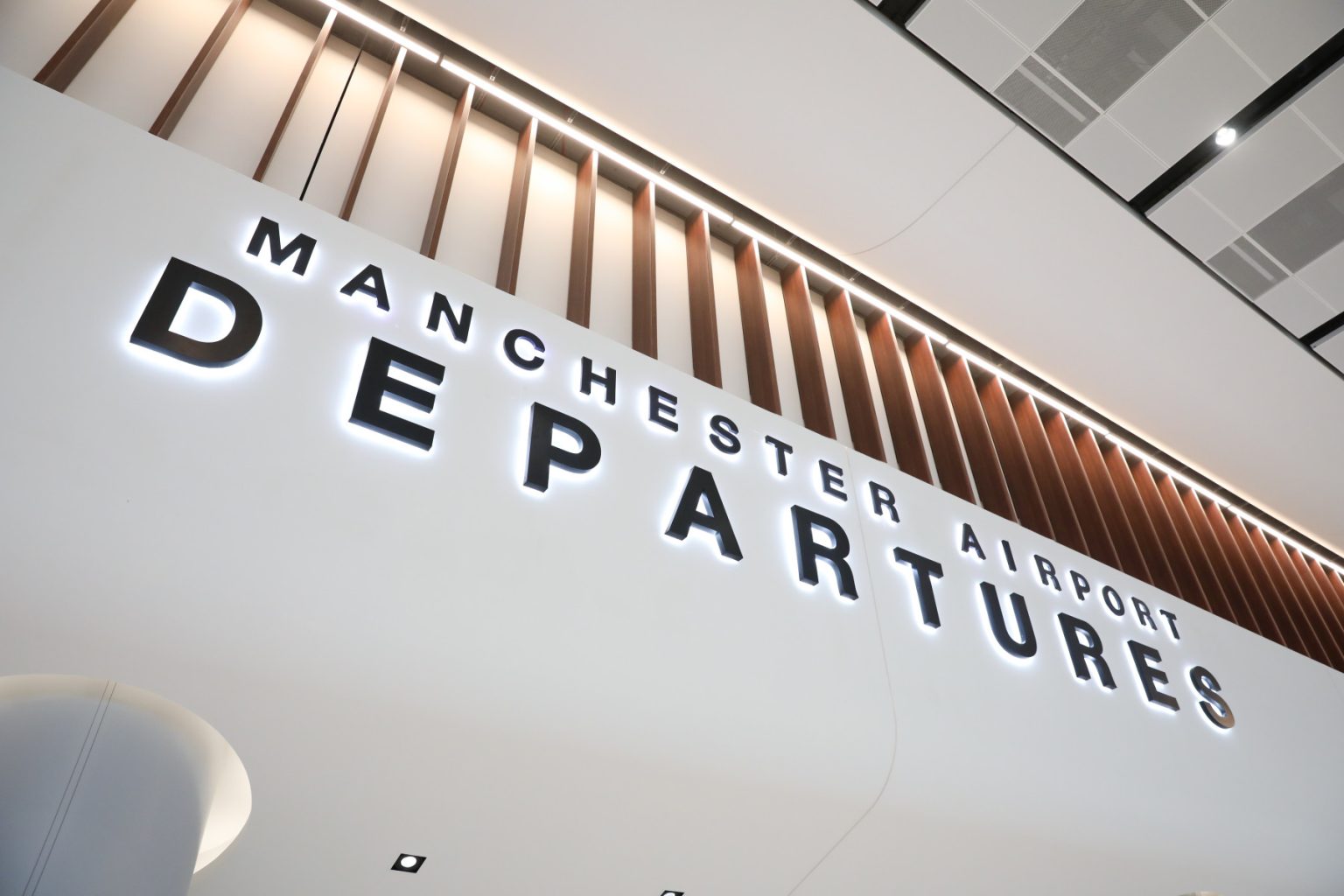 Manchester to Shanghai: New Direct Flights Set to Boost Northern Economy