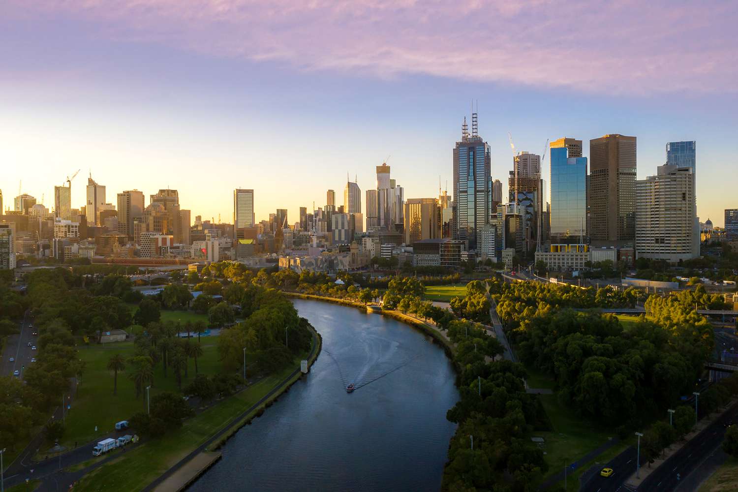 Travellers Are Invited to Melbourne’s Lavish Events Season