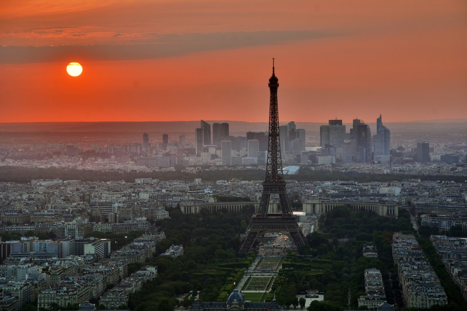France extends the state of emergency for more six months